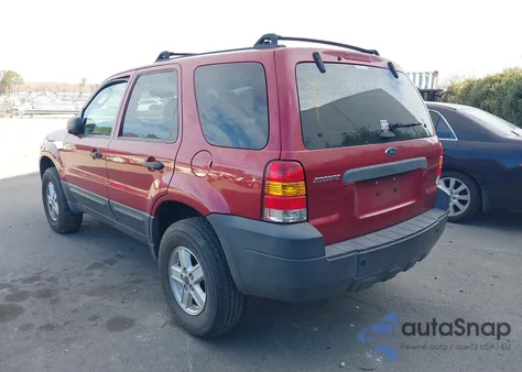 2006 Ford Escape Xls z USA, uszkodzony, nr VIN 1FMCU02Z76KC05143